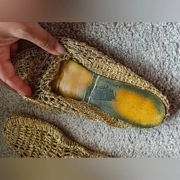 Stretchy Gold Gypsy Moccasin - Picture 7 of 9